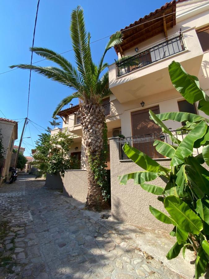 Roxani Studios-Apartments Pétra Eksteriør bilde