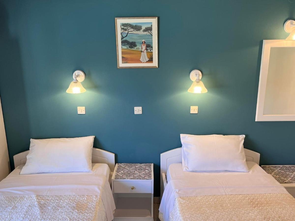 Roxani Studios-Apartments Pétra Eksteriør bilde