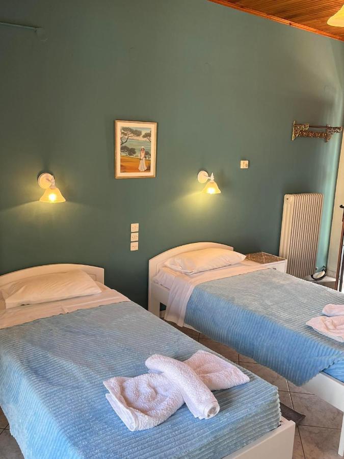 Roxani Studios-Apartments Pétra Eksteriør bilde