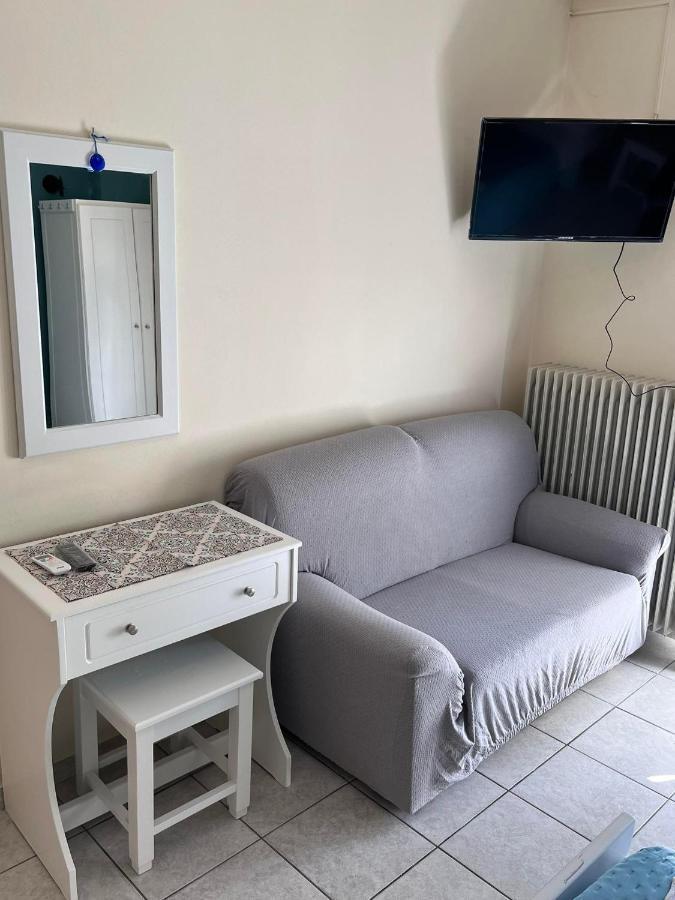Roxani Studios-Apartments Pétra Eksteriør bilde